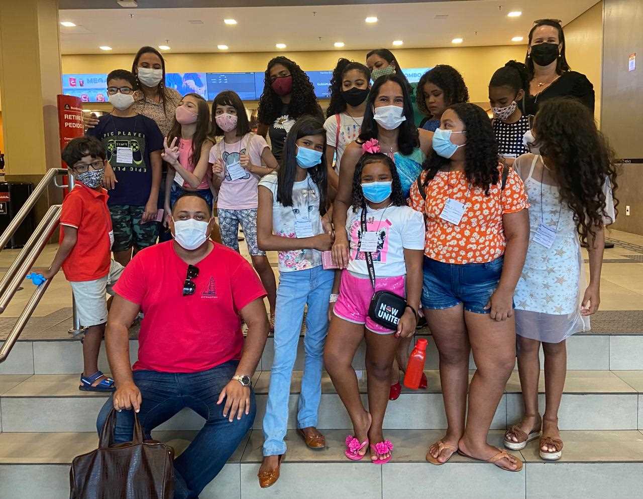 Camacã: Ação da Prefeitura leva alunos ao cinema em um dia inesquecível